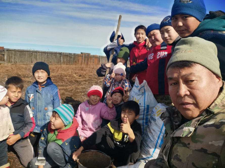 Дети ТОС «Улан-Еравна» в помощь мобилизованным землякам